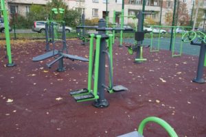 уличные металлические тренажеры для подростков